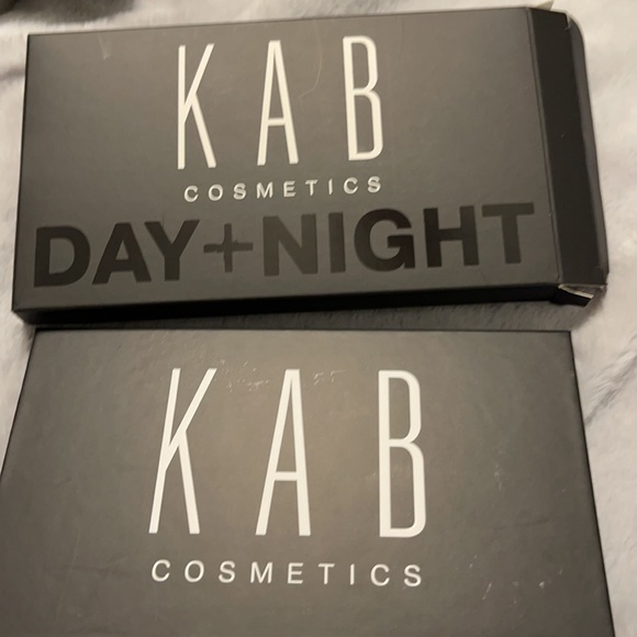 Brand new KAB eye shadow pallet - Picture 3 of 4